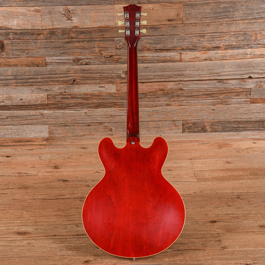 Gibson Custom Shop '61 ES-335 Reissue Cherry Red VOS 2024 - View 5 | MusicMarket