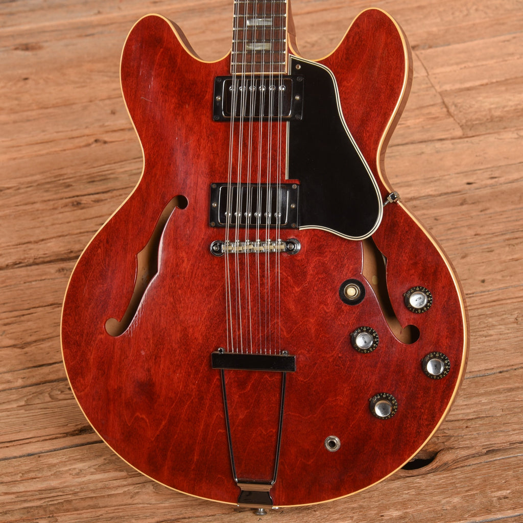 Gibson ES-335-12 Cherry 1966 - View 2 | MusicMarket