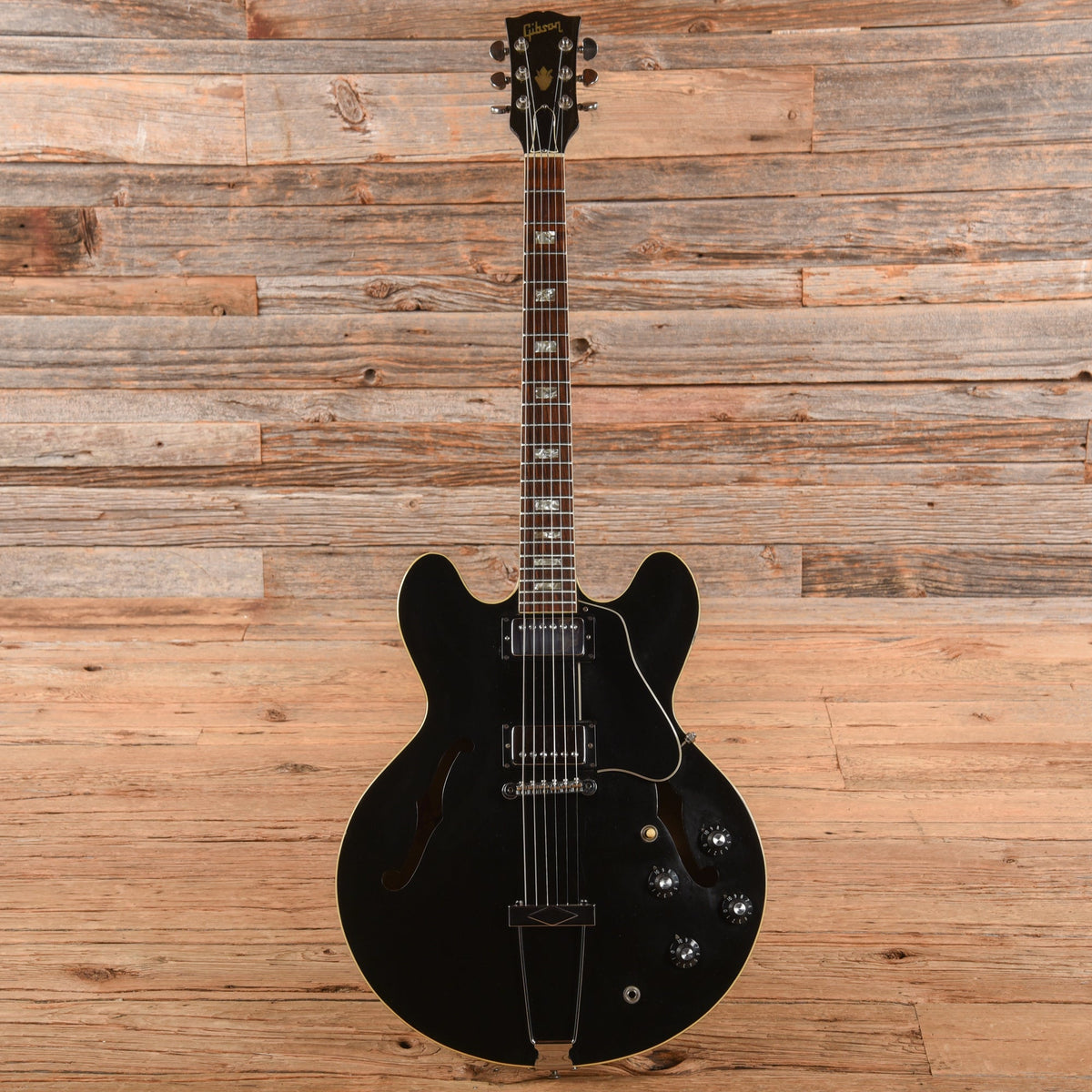 Gibson ES-335 Black 1975 - View 4 | MusicMarket