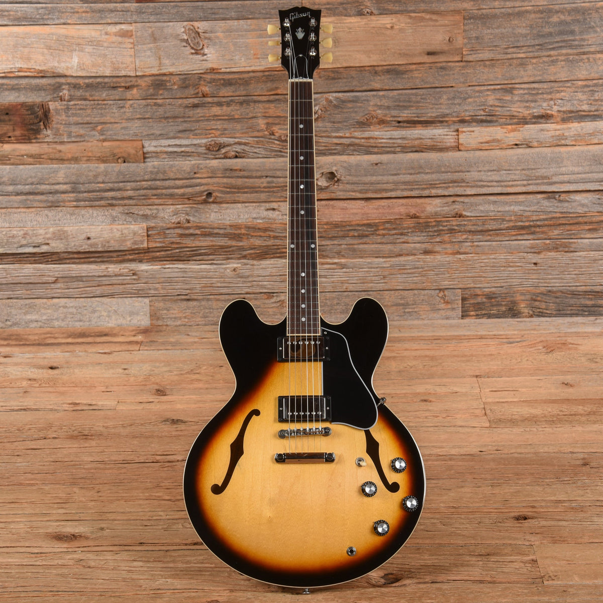 Gibson ES-335 Dot Vintage Sunburst 2021 - View 4 | MusicMarket