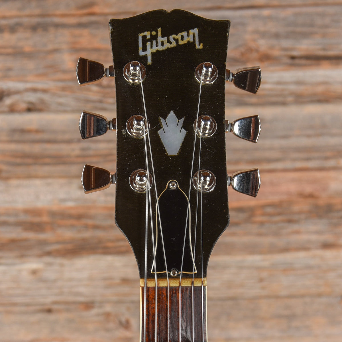 Gibson ES-335TDW Walnut 1973 - View 6 | MusicMarket