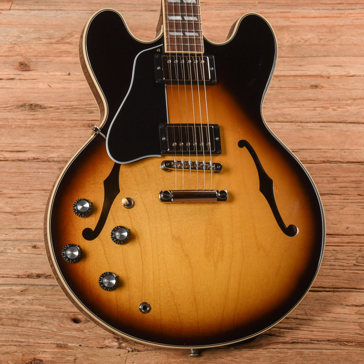 Gibson ES-345 Sunburst 2024 LEFTY - View 2 | MusicMarket
