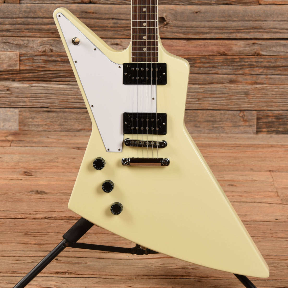 Gibson 70s Explorer White 2021 LEFTY - MusicMarket