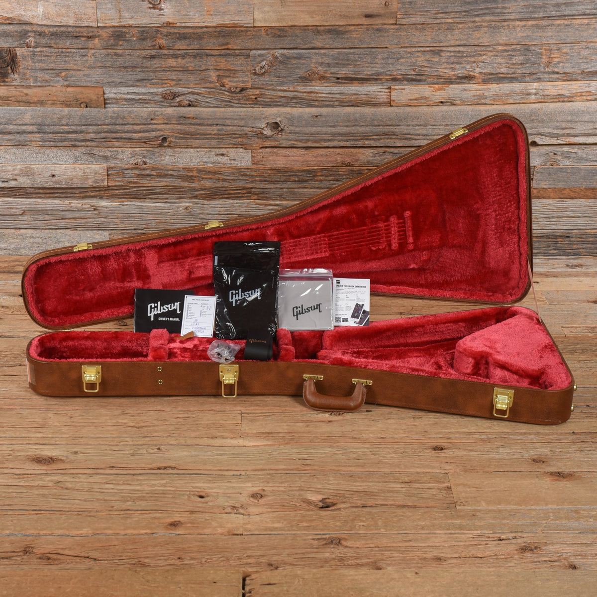 Gibson '70s Flying V Natural 2023 - View 9 | MusicMarket