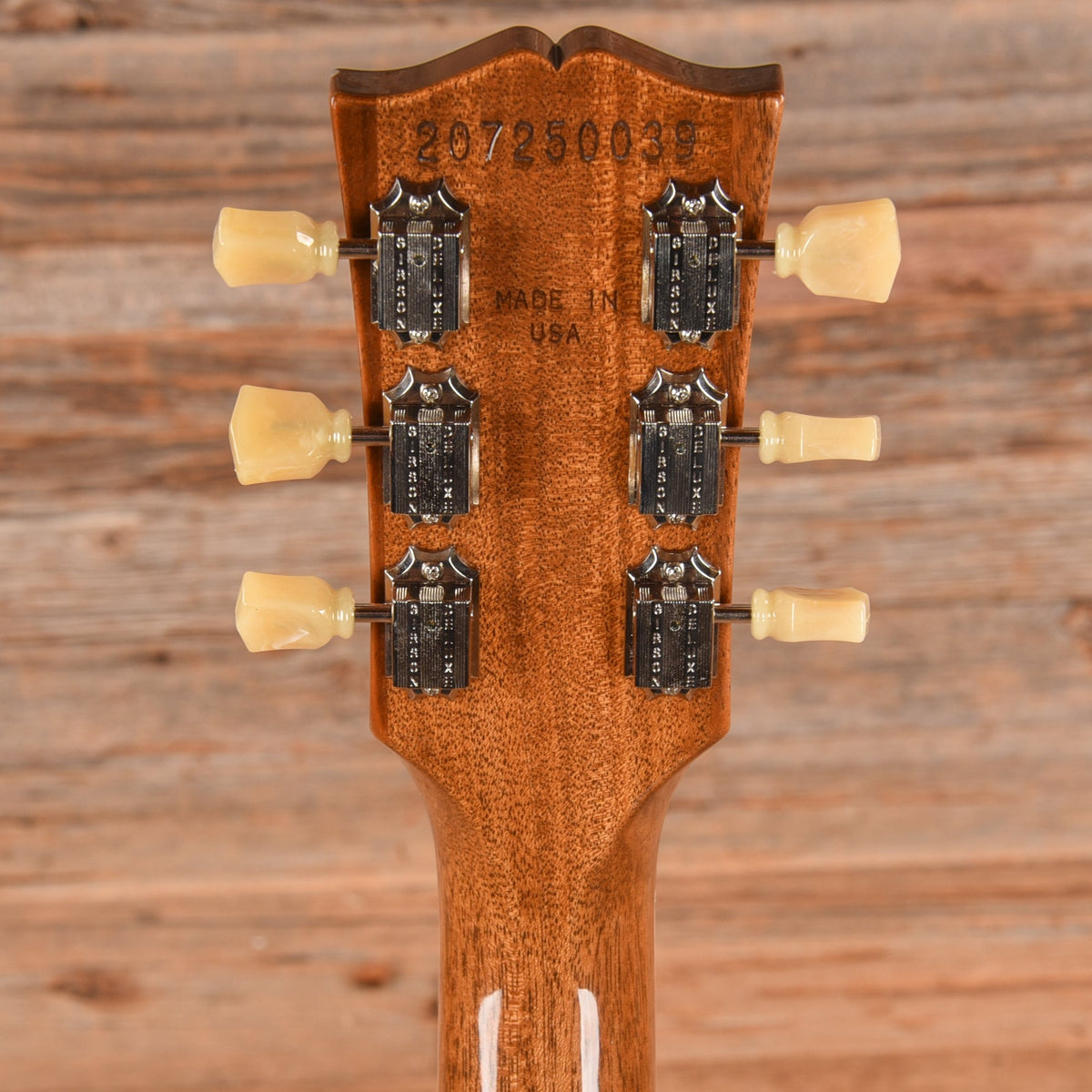 Gibson '70s Les Paul Deluxe Goldtop 2025 - View 7 | MusicMarket