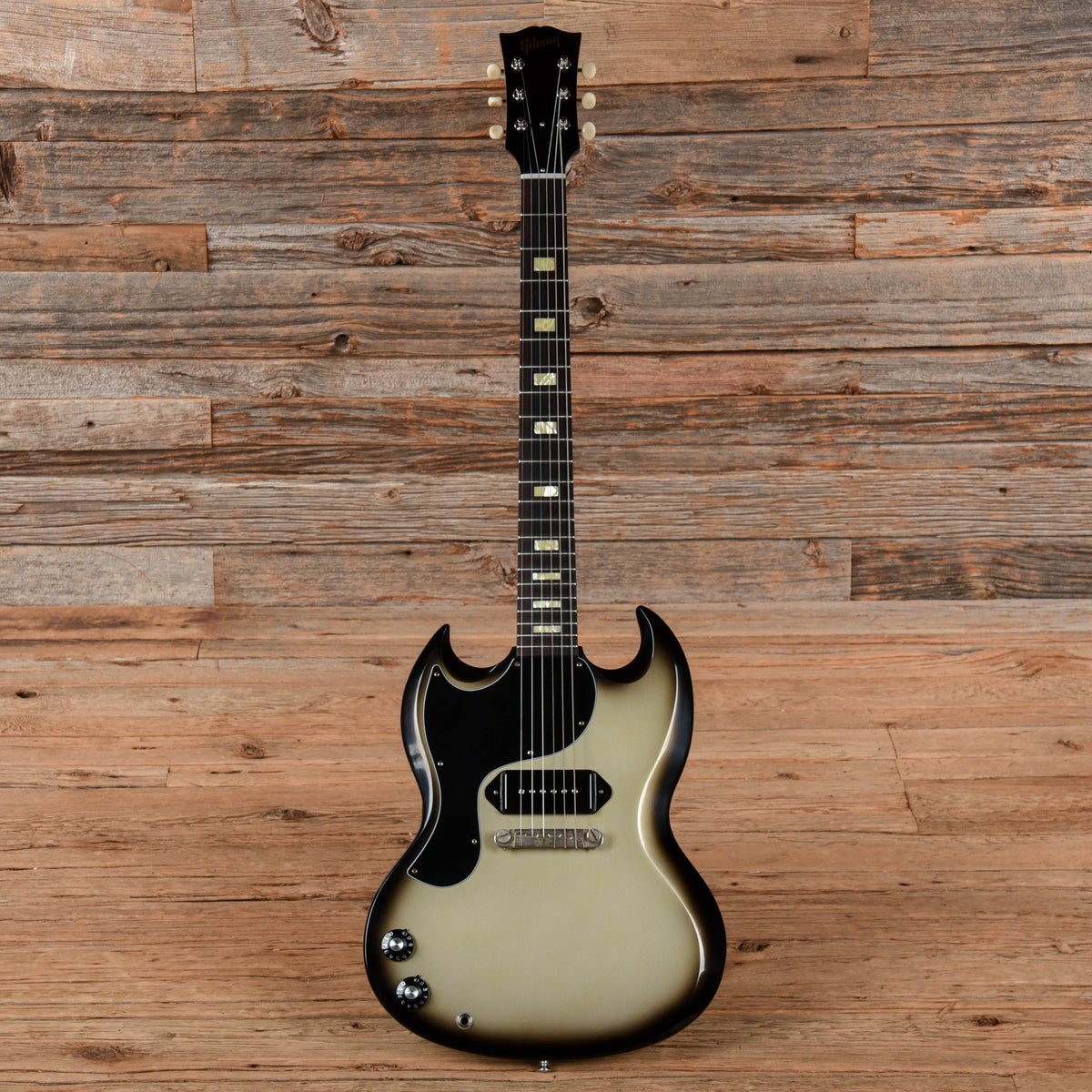 Gibson Custom '63 SG Junior Silverburst 2025 - View 4 | MusicMarket