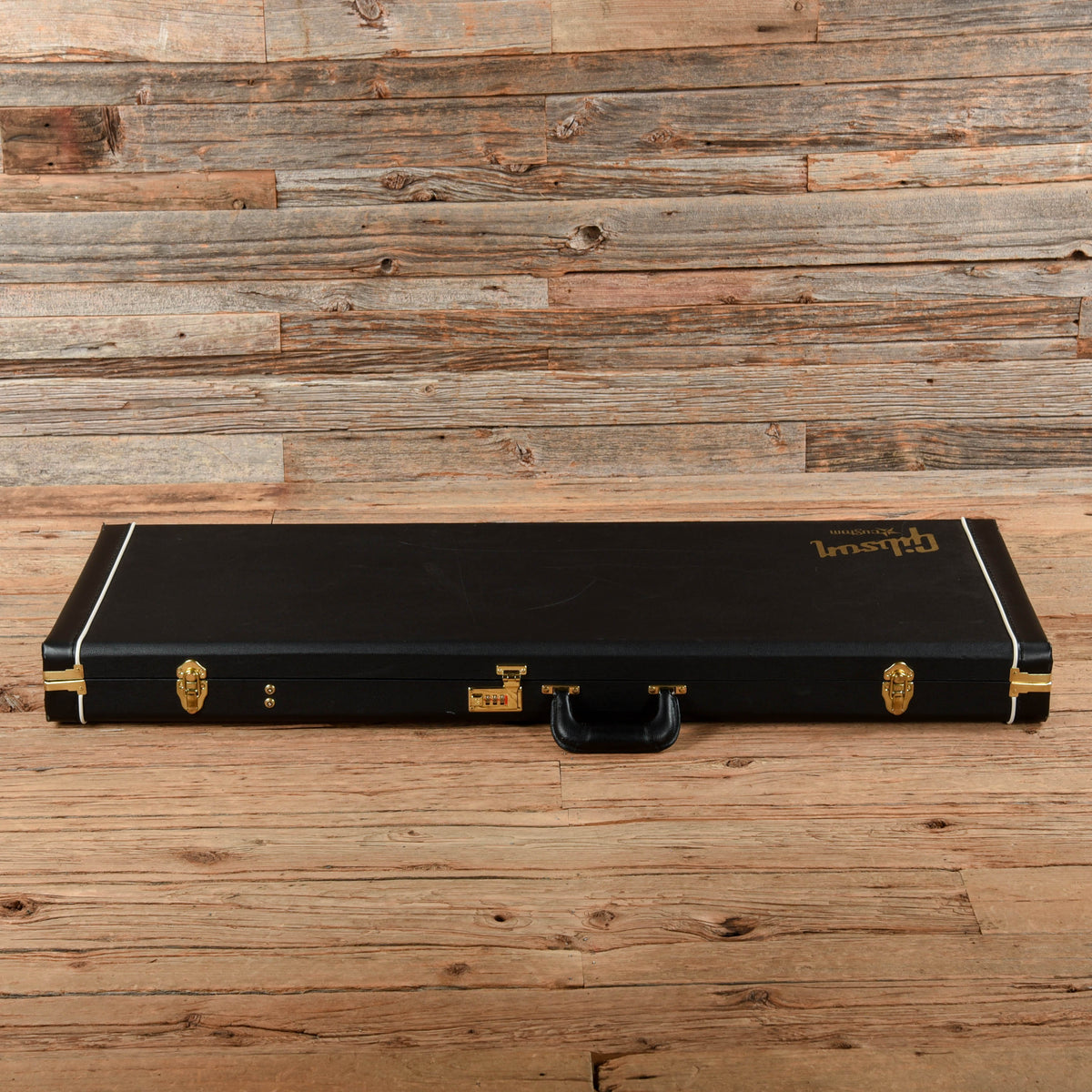 Gibson Custom Explorer Custom Ebony 2017 - View 8 | MusicMarket