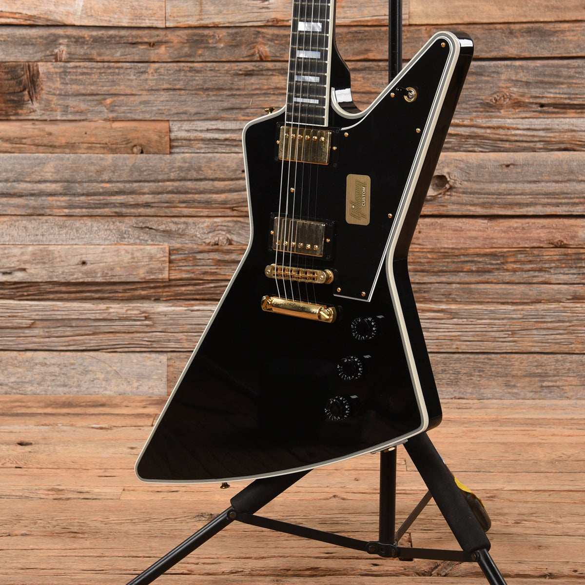 Gibson Custom Explorer Custom Ebony 2017 - View 2 | MusicMarket