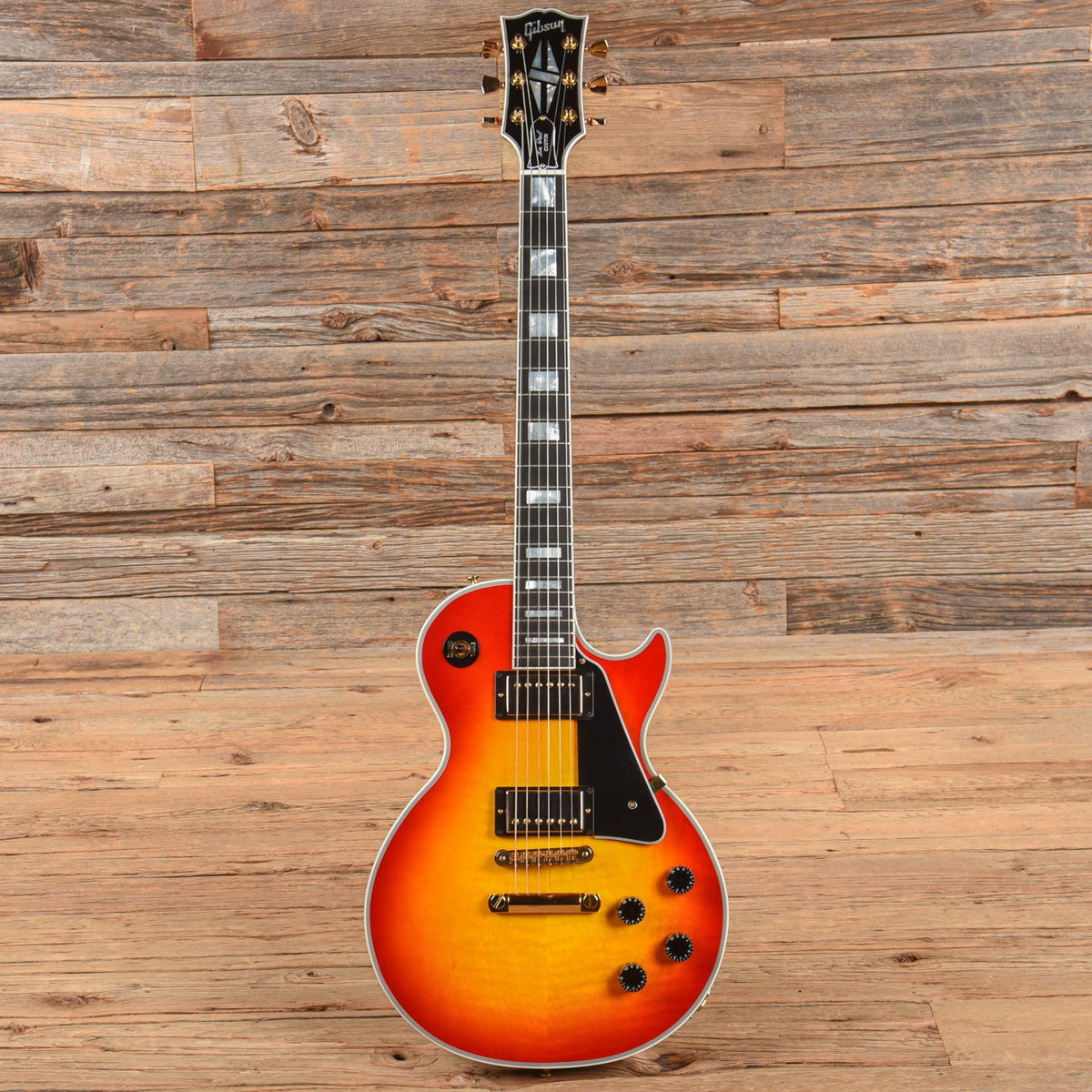 Gibson Custom Les Paul Custom Cherry Sunburst 2016 - View 4 | MusicMarket
