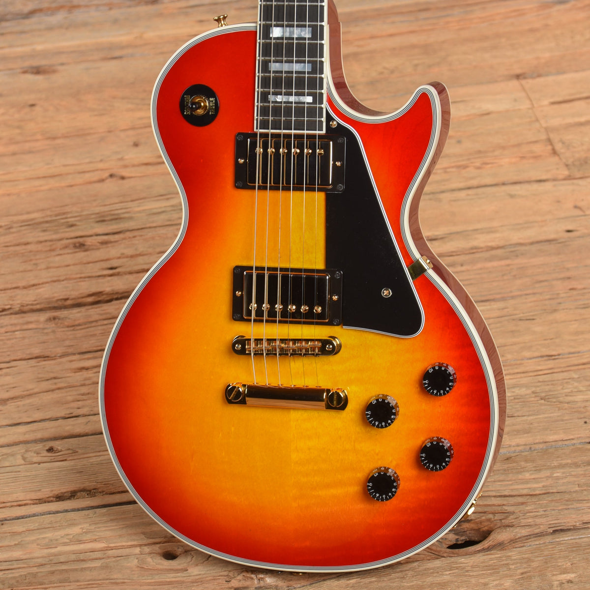 Gibson Custom Les Paul Custom Cherry Sunburst 2016 - View 2 | MusicMarket