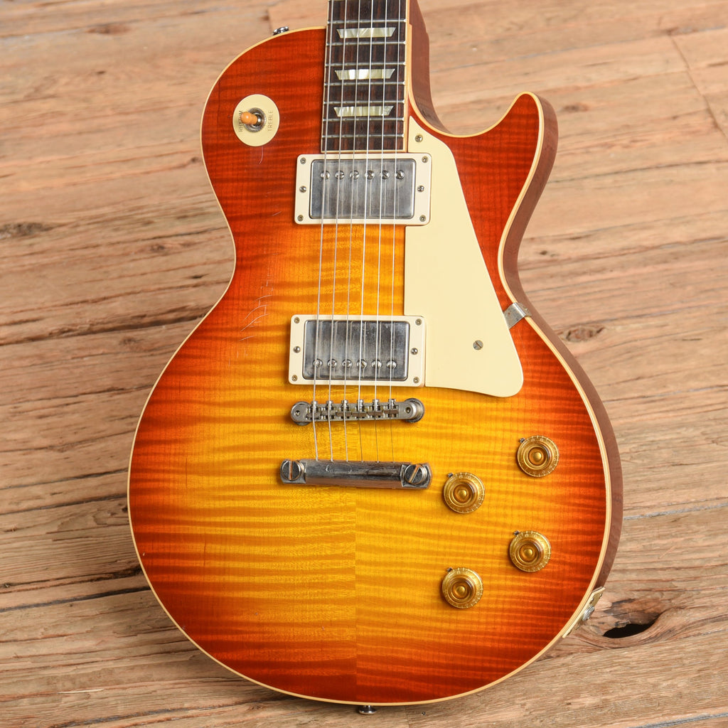 Gibson Custom Murphy Lab '59 Les Paul Standard Reissue Ultra Light Aged Sunburst 2021 - View 2 | MusicMarket