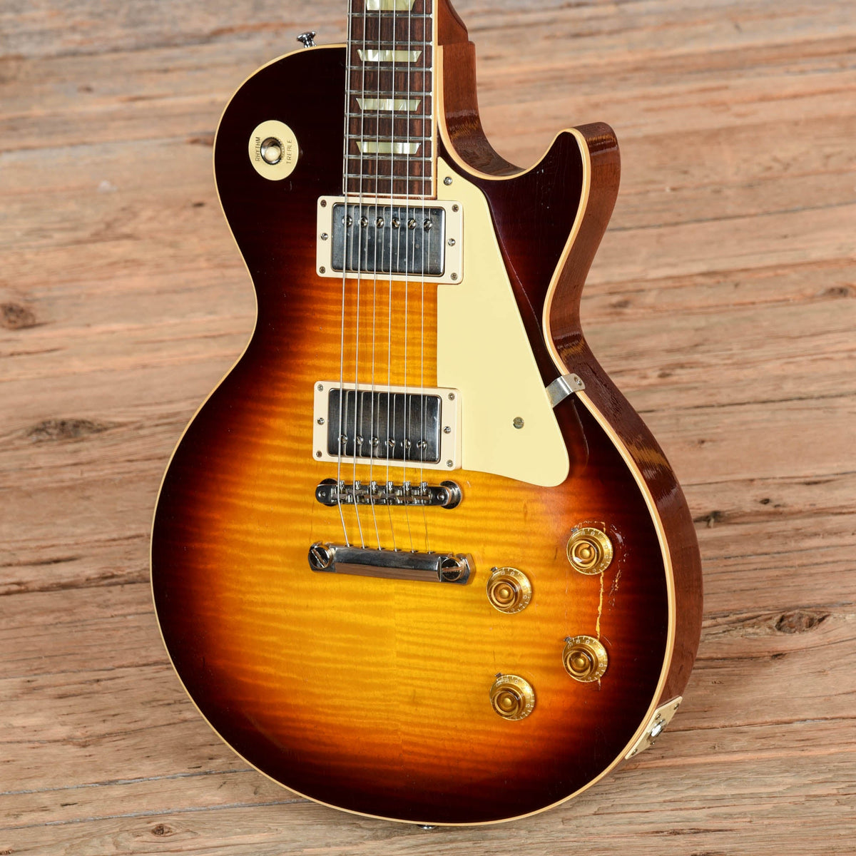 Gibson Custom Murphy Lab '59 Les Paul Standard Ultra Light Aged Sunburst 2022 - View 2 | MusicMarket