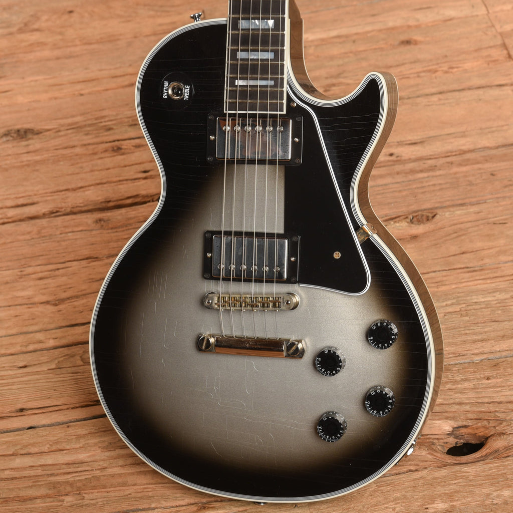 Gibson Custom Murphy Lab Les Paul Custom Ultra Light Aged Silverburst 2023 - View 2 | MusicMarket