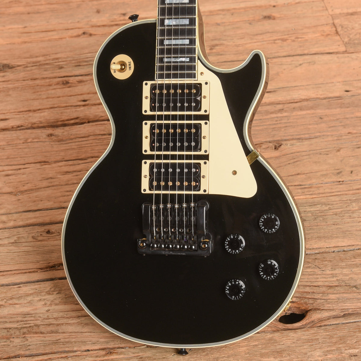 Gibson Custom Shop Les Paul Custom Ebony 2010 - View 2 | MusicMarket