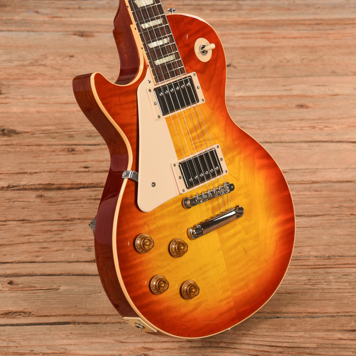 Gibson Demo Shop 58 Les Paul Standard Washed Cherry Sunburst 2021 LEFTY - View 2 | MusicMarket