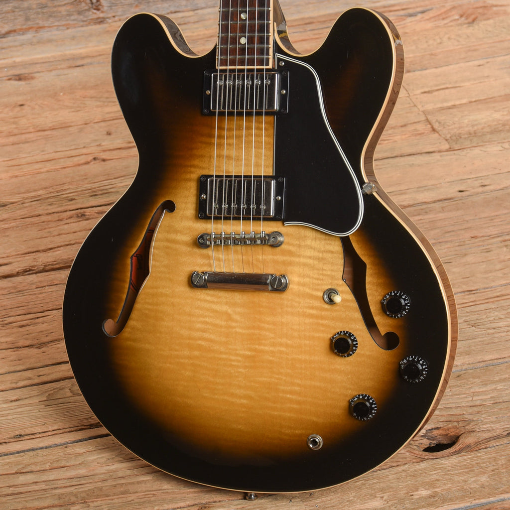Gibson ES-335 Dot Figured Vintage Sunburst 2006 - View 2 | MusicMarket