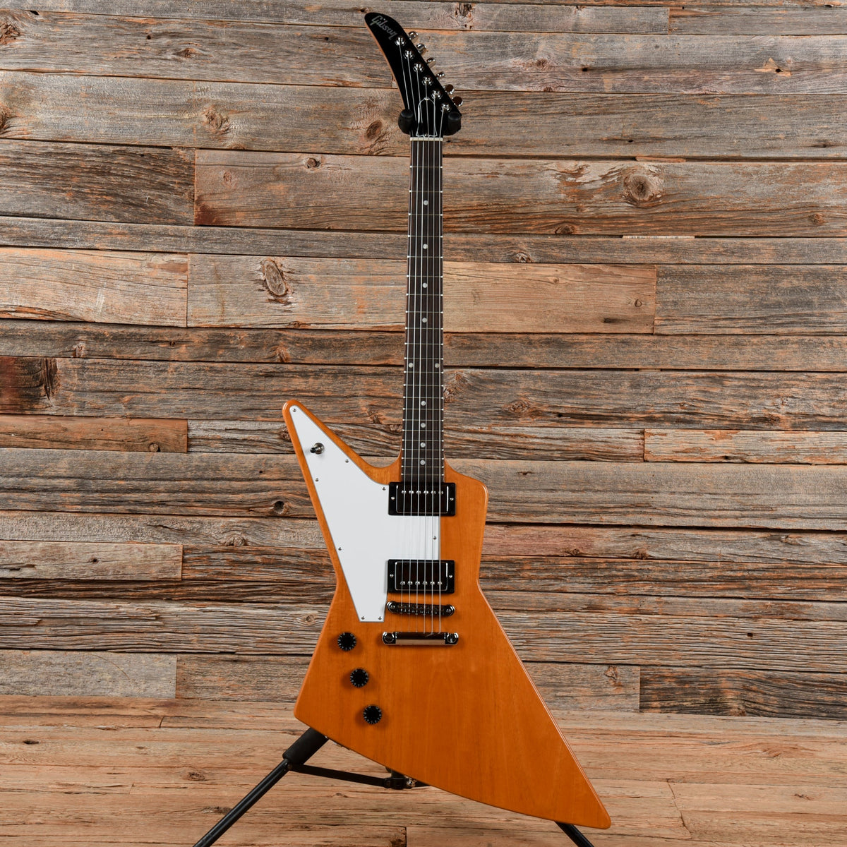 Gibson Explorer Antique Natural 2022 LEFTY - View 3 | MusicMarket