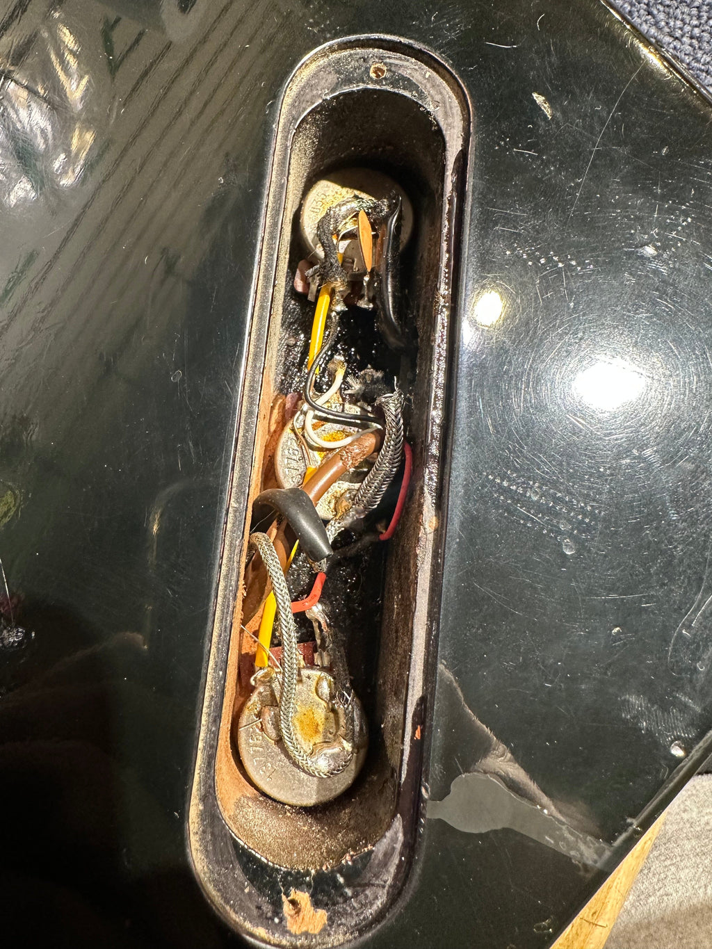 Gibson Explorer Black 1976 - View 13 | MusicMarket