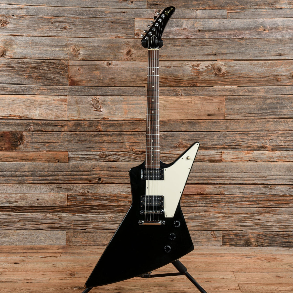 Gibson Explorer Black 1989 - View 3 | MusicMarket