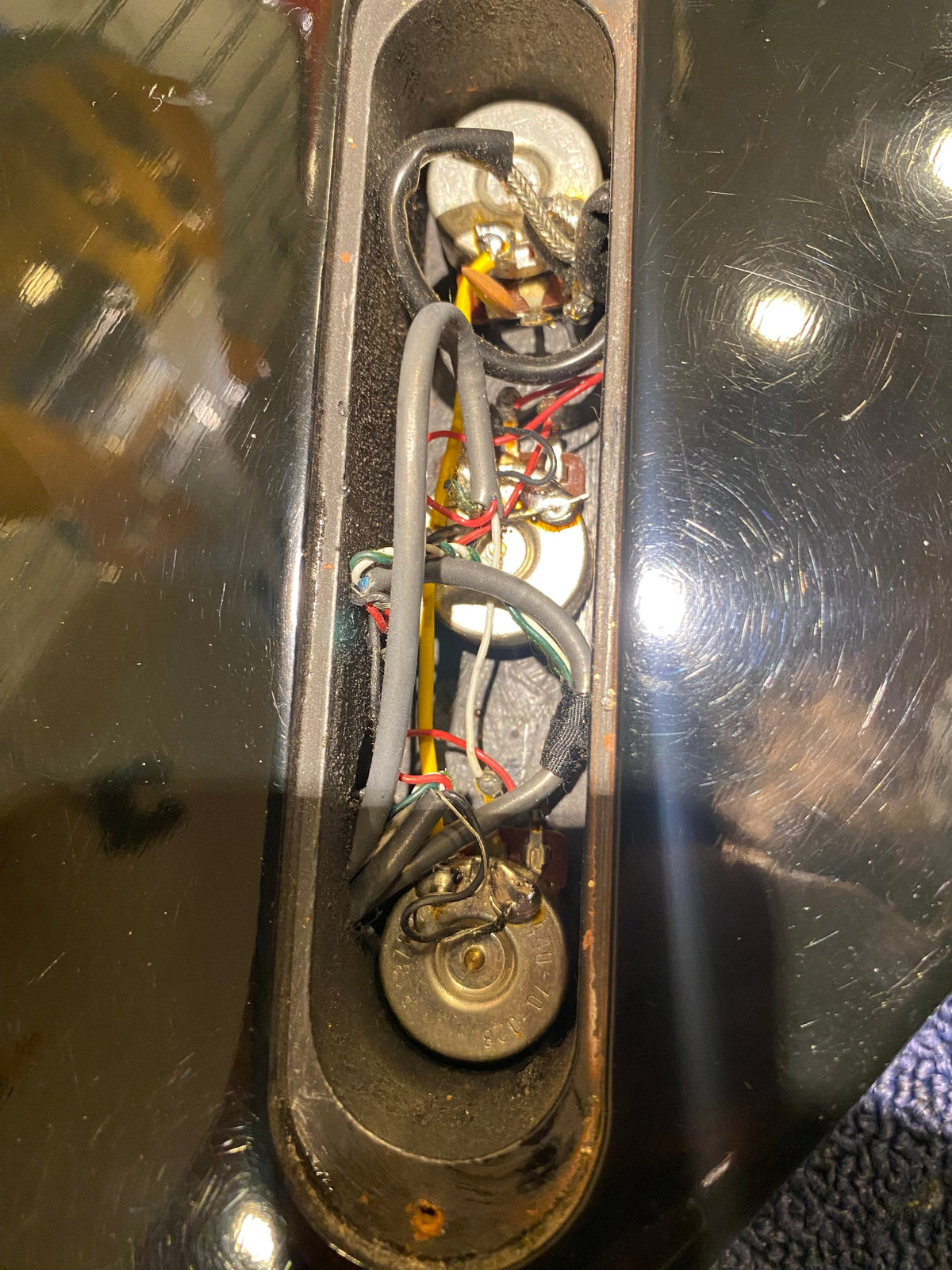 Gibson Explorer Black 1989 - View 11 | MusicMarket