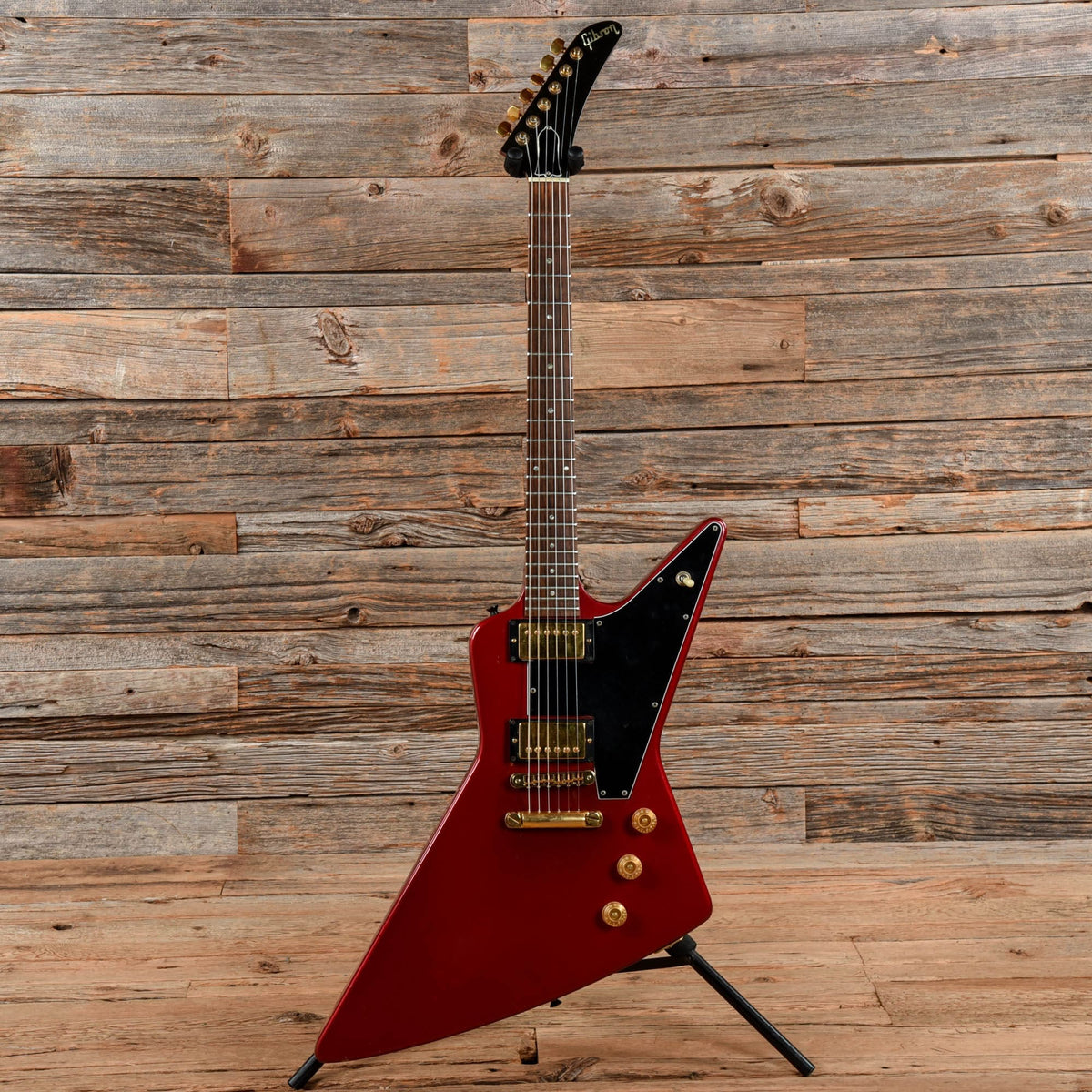 Gibson Explorer Cherry 1983 - View 3 | MusicMarket