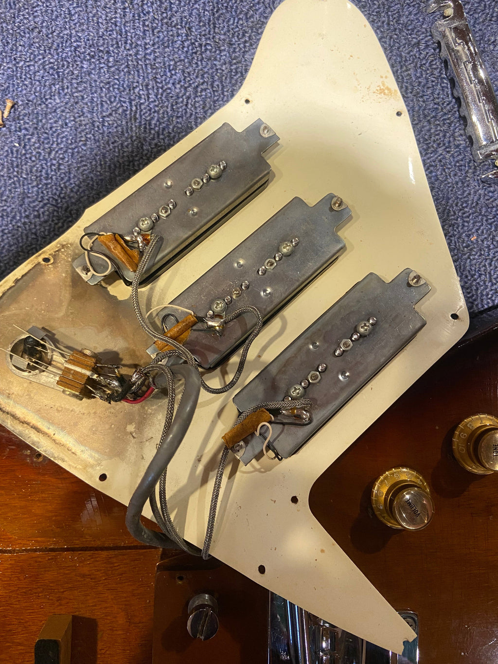 Gibson Firebird III Sunburst 1966 - View 13 | MusicMarket
