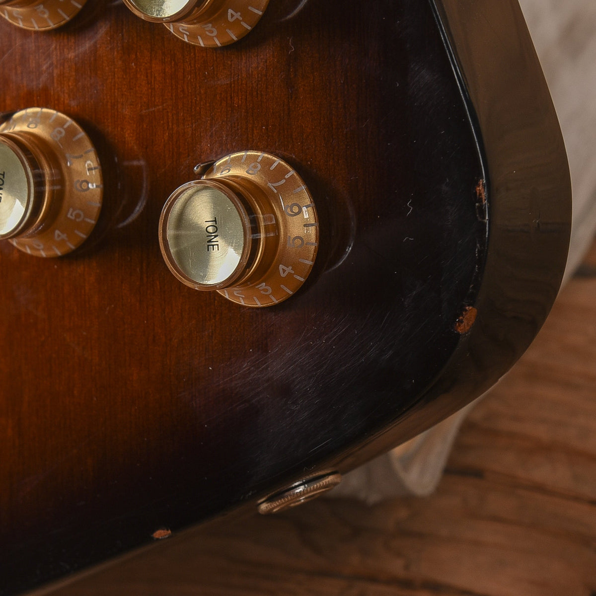 Gibson Firebird V Sunburst 2015 - View 12 | MusicMarket