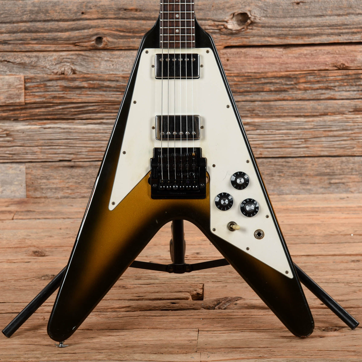 Gibson Flying V Silverburst 1981 - MusicMarket