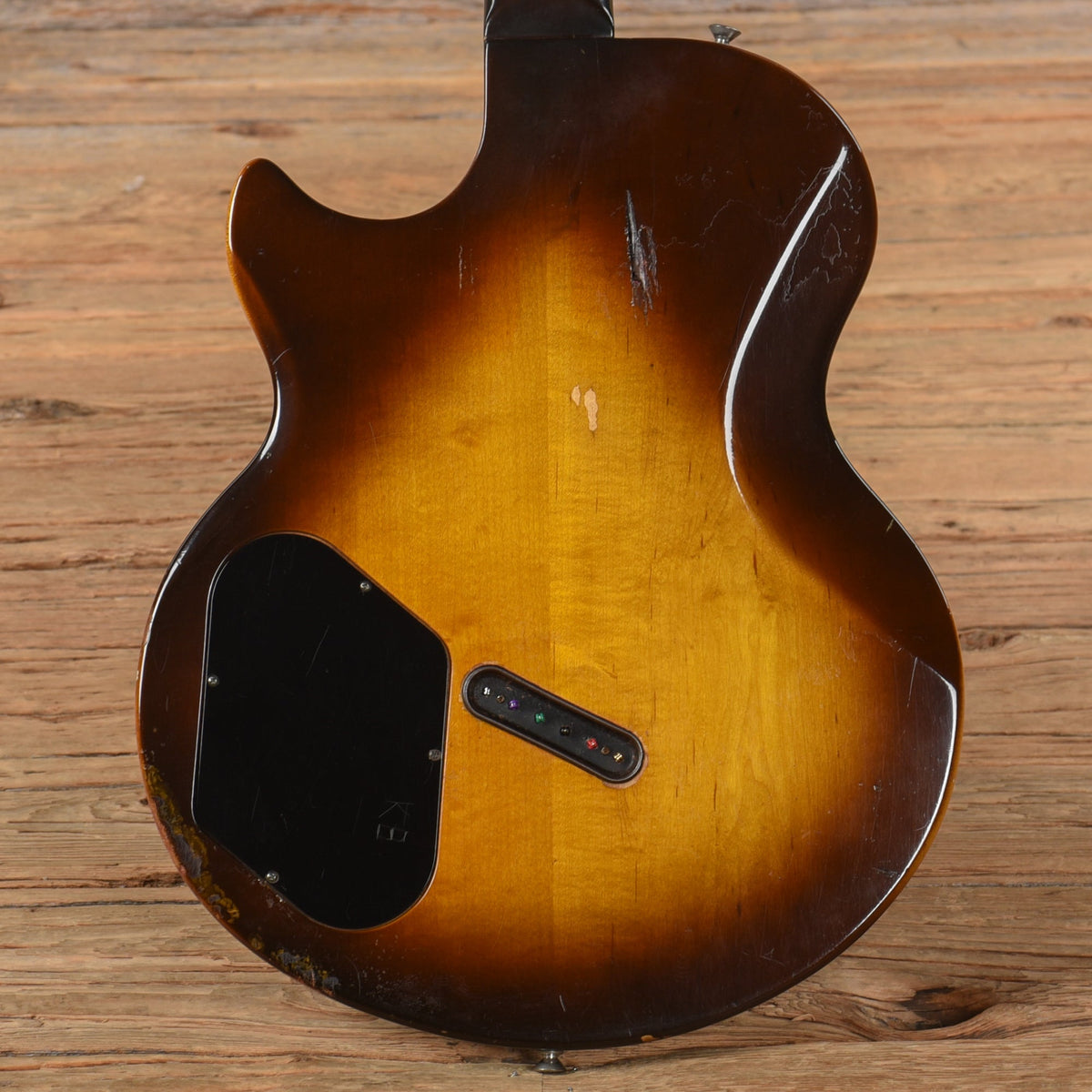 Gibson L-6S Deluxe Sunburst 1978 - View 3 | MusicMarket