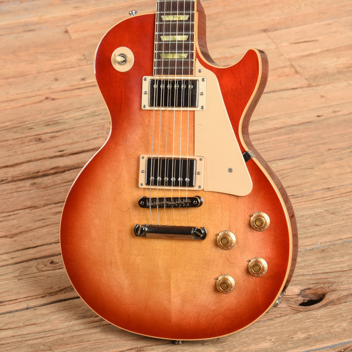 Gibson Les Paul Classic Cherry Sunburst 2007 - View 2 | MusicMarket