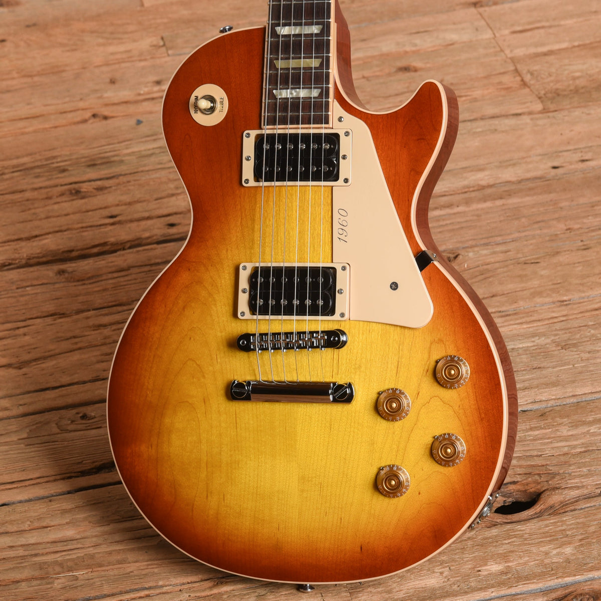 Gibson Les Paul Classic Cherry Sunburst 2011 - View 2 | MusicMarket