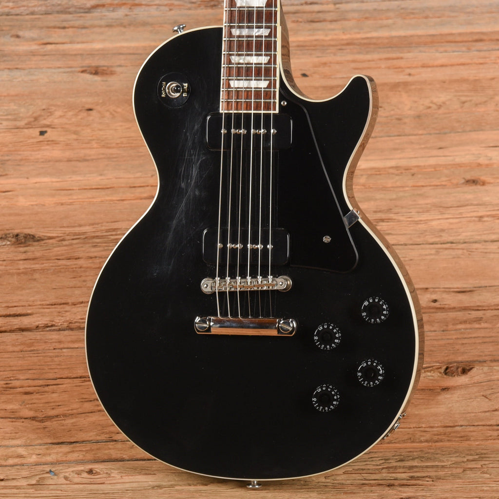 Gibson Les Paul Classic Ebony 2019 - View 2 | MusicMarket