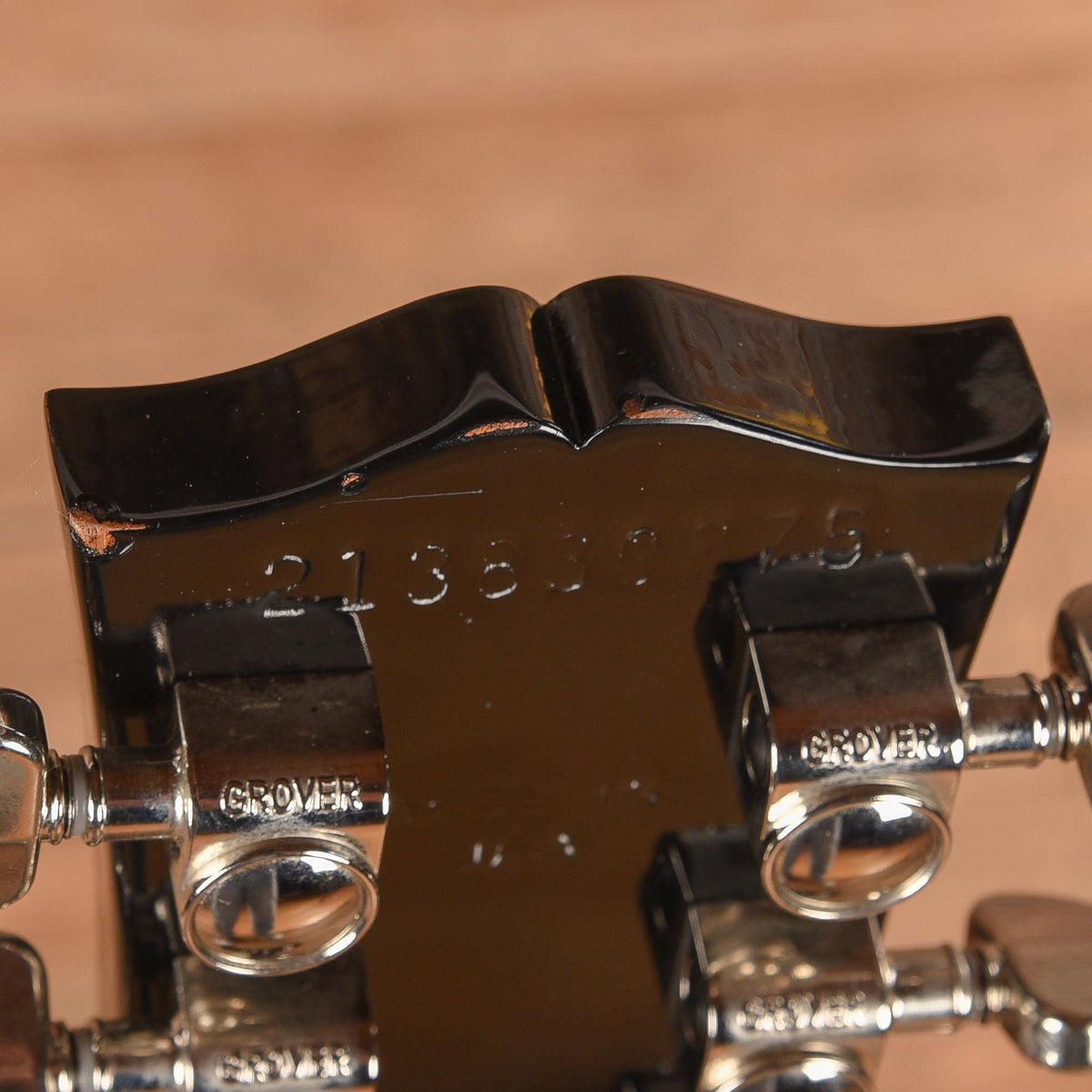 Gibson Les Paul Classic Ebony 2023 - View 11 | MusicMarket