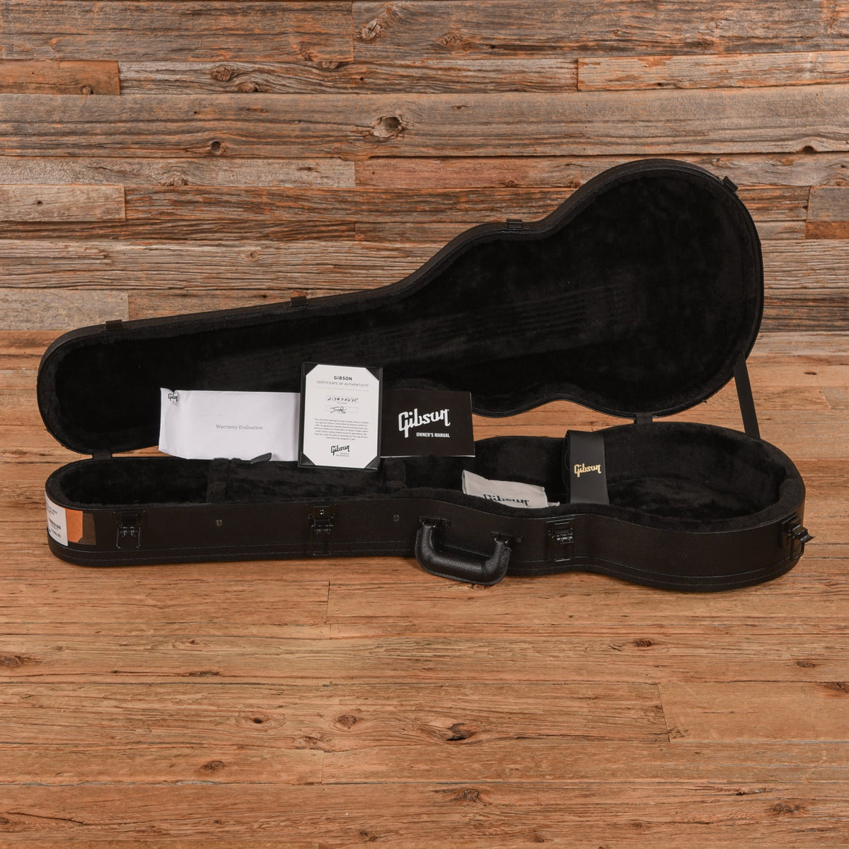 Gibson Les Paul Classic Ebony 2023 - View 9 | MusicMarket