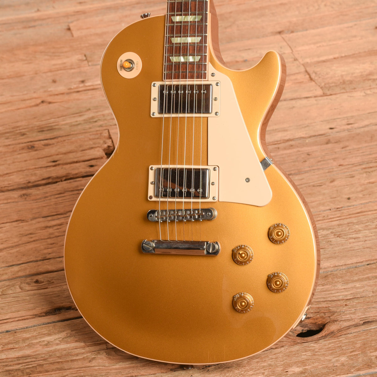 Gibson Les Paul Classic Goldtop 2005 - View 2 | MusicMarket