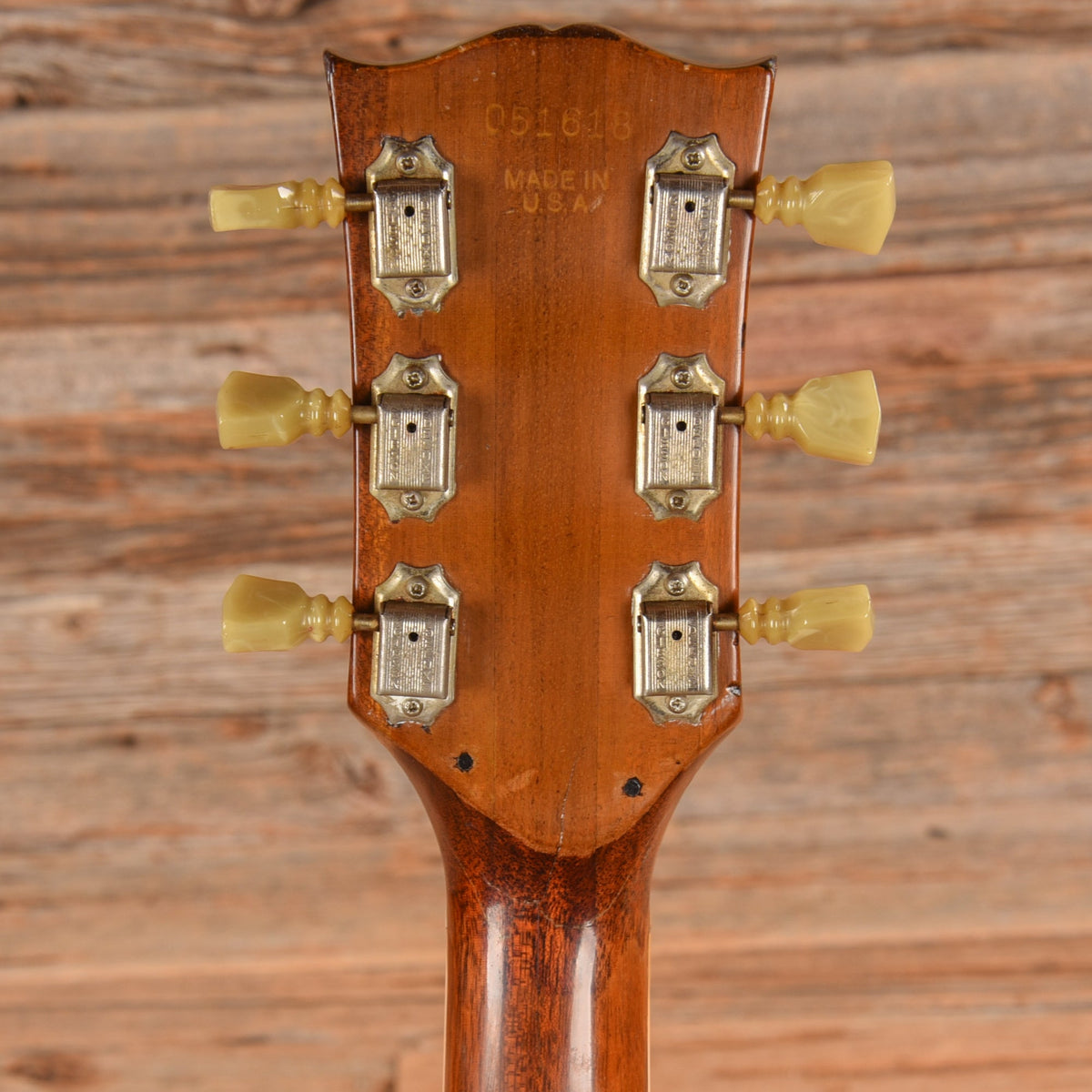 Gibson Les Paul Deluxe Goldtop 1973 - View 7 | MusicMarket