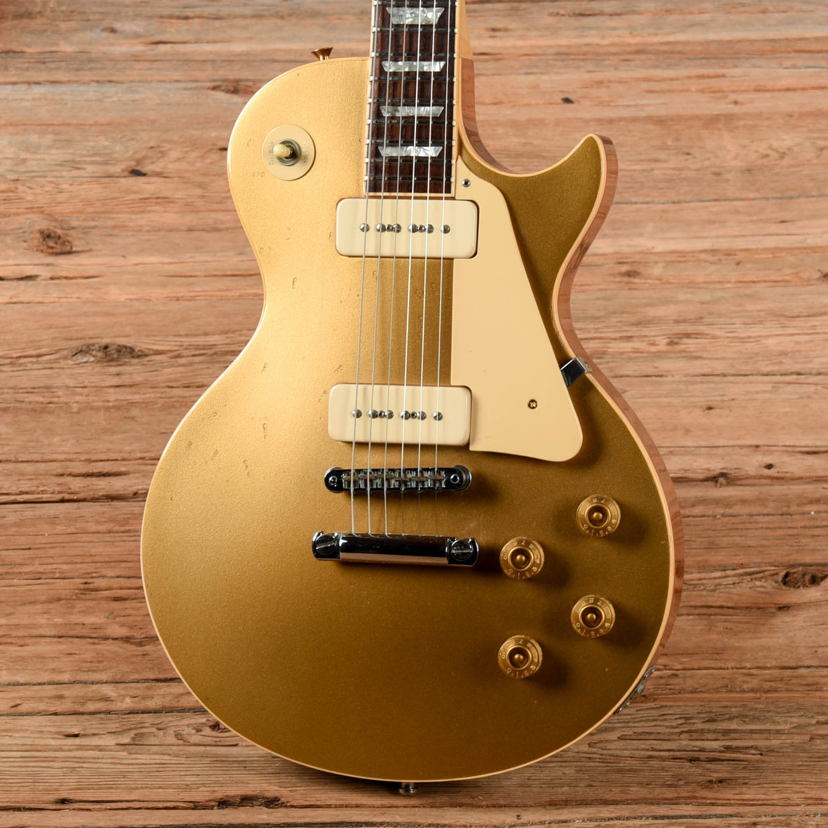 Gibson Les Paul Deluxe Goldtop 1981 - View 2 | MusicMarket