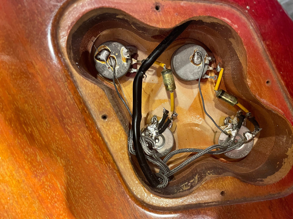 Gibson Les Paul Deluxe Sunburst 1974 - View 11 | MusicMarket