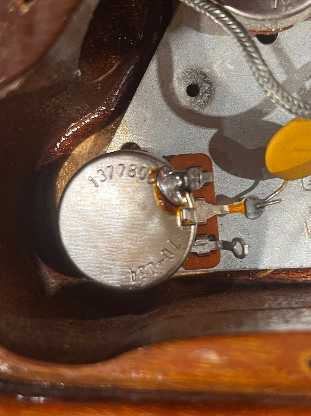 Gibson Les Paul Pro Sunburst 1978 - View 11 | MusicMarket