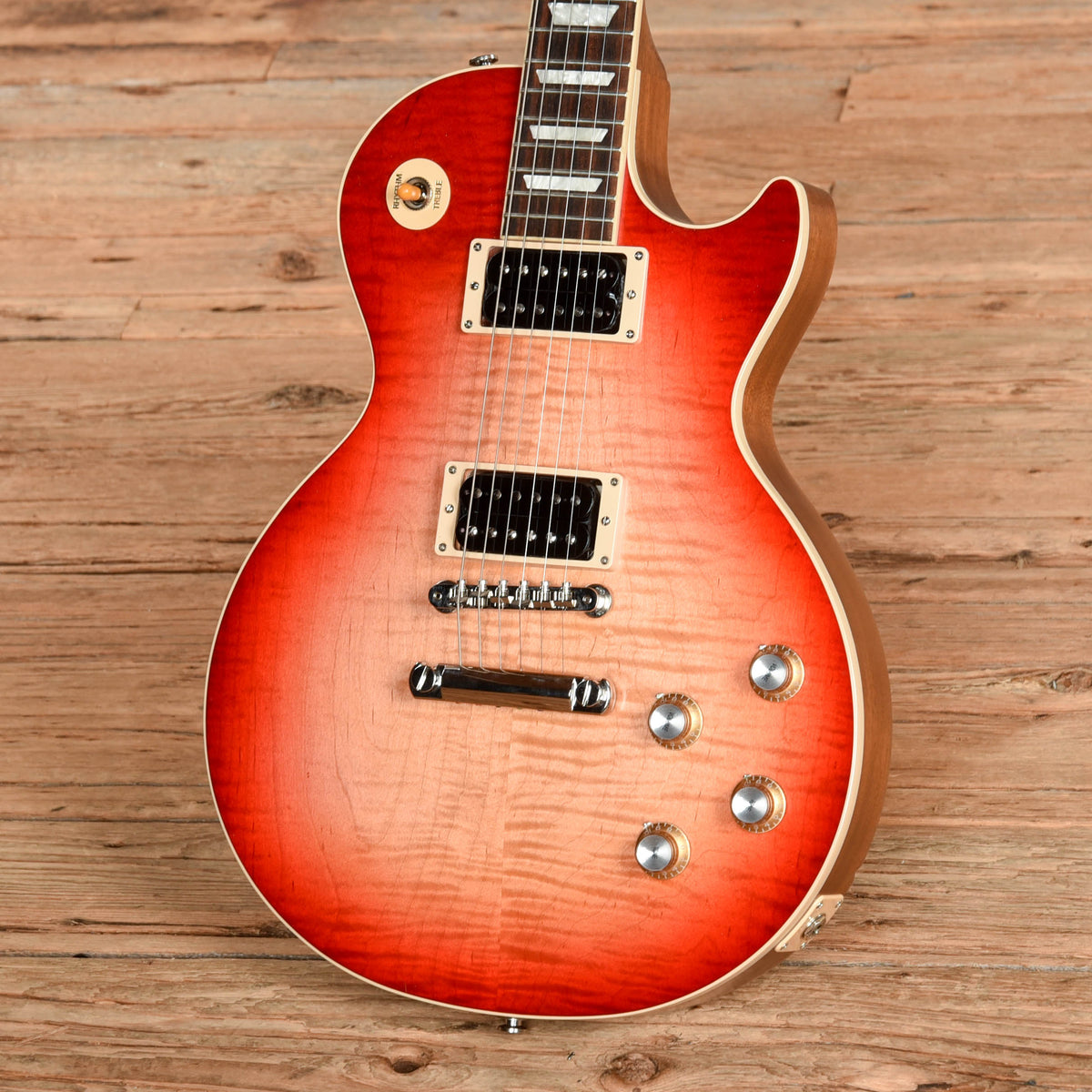 Gibson Les Paul Standard '60s Faded Cherry Sunburst 2022 - View 2 | MusicMarket