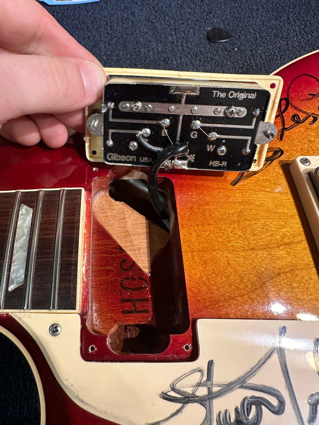 Gibson Les Paul Standard (Signed) Sunburst 1988 LEFTY - View 14 | MusicMarket