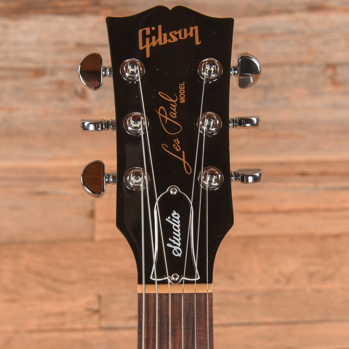 Gibson Les Paul Studio Black 2021 - View 6 | MusicMarket