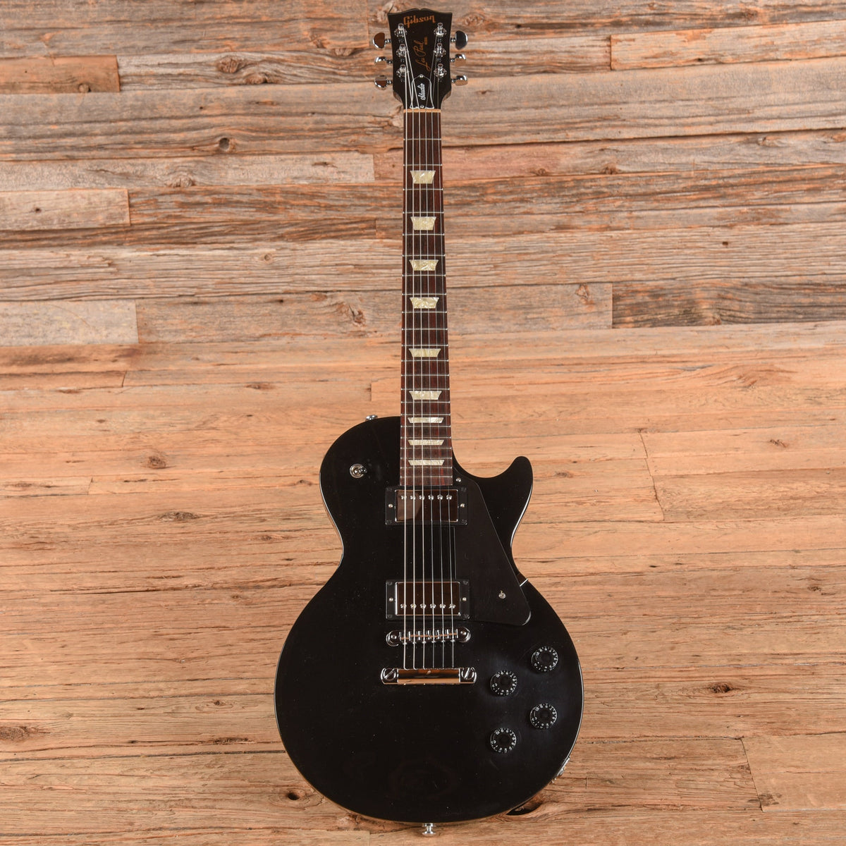 Gibson Les Paul Studio Black 2021 - View 4 | MusicMarket