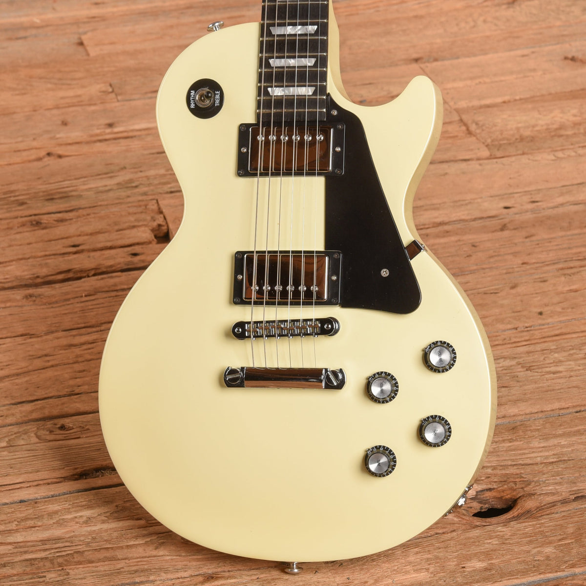 Gibson Les Paul Studio White 2008 - View 2 | MusicMarket