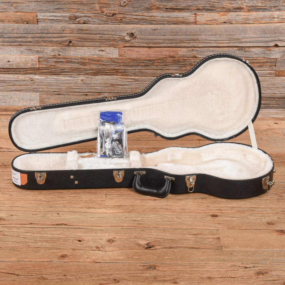 Gibson Les Paul Studio White 2016 - View 9 | MusicMarket