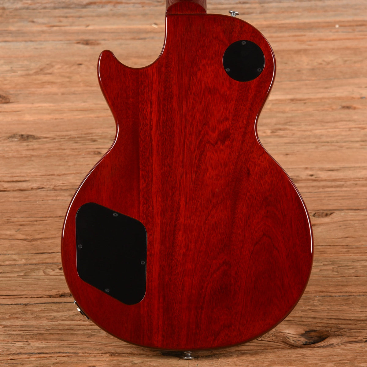 Gibson Les Paul Studio Wine Red 2023 - View 3 | MusicMarket