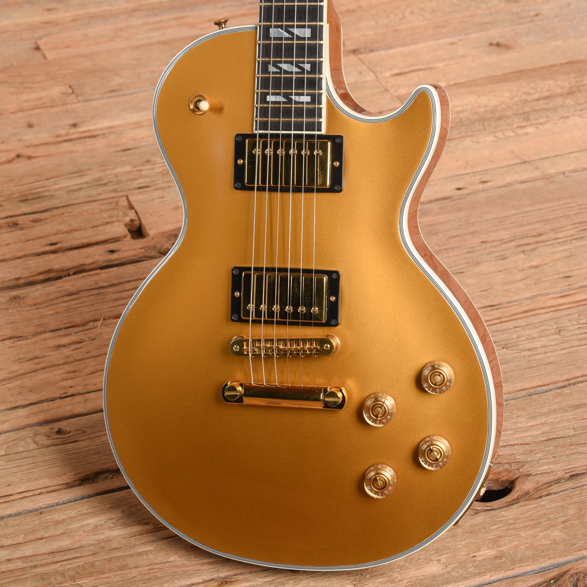 Gibson Les Paul Supreme GOTW #22 Goldtop 2007 - View 2 | MusicMarket