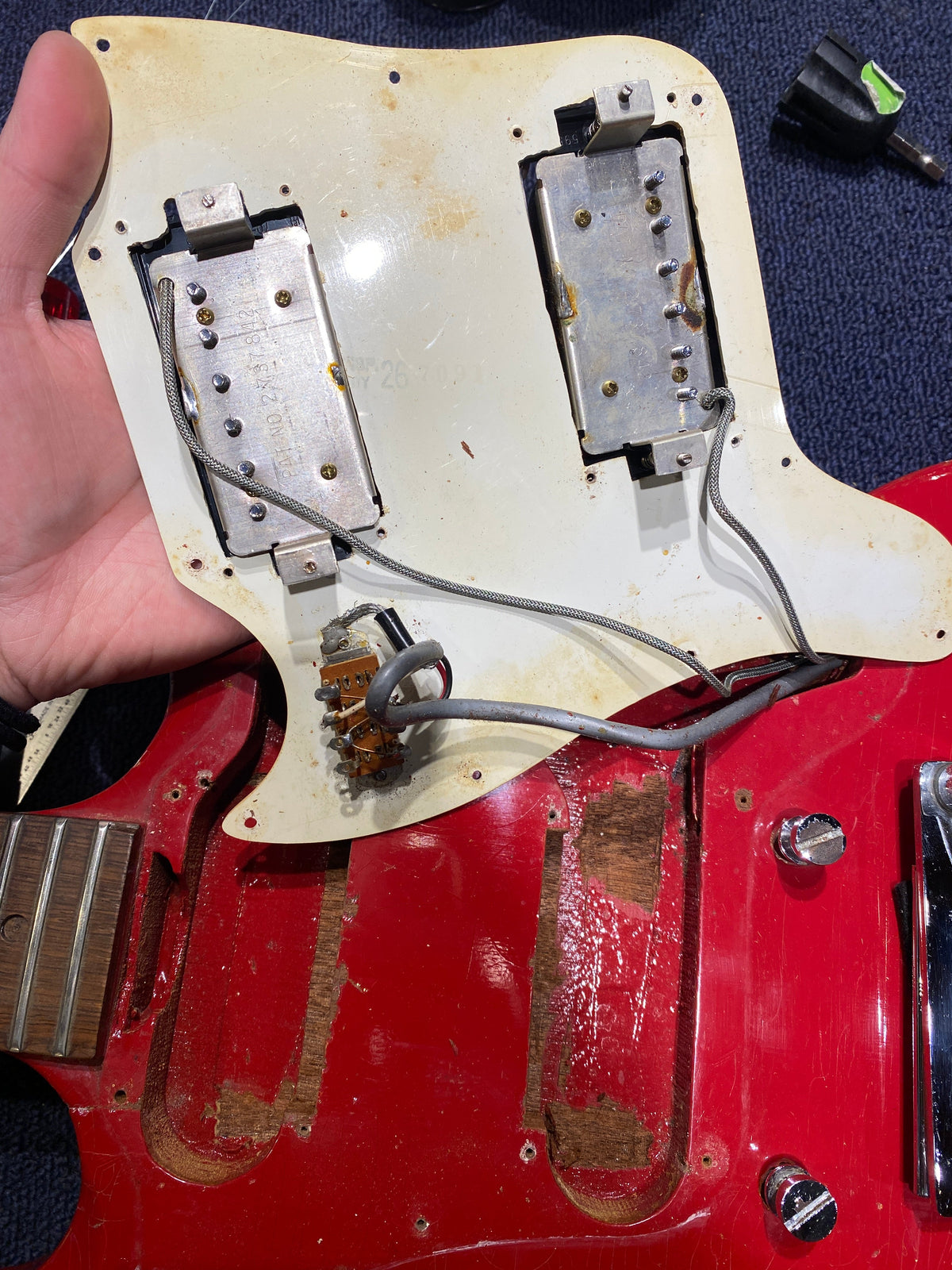 Gibson Melody Maker SG Red 1969 - View 15 | MusicMarket