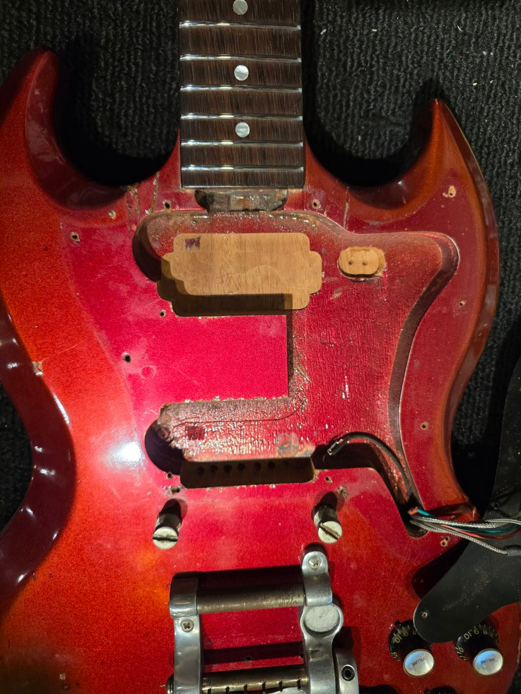 Gibson Melody Maker Sparkling Burgundy 1968 - View 11 | MusicMarket
