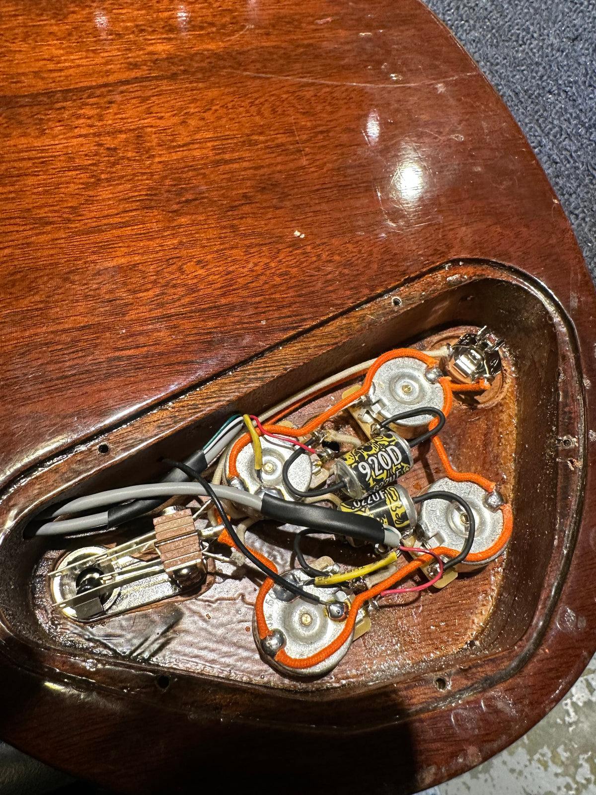 Gibson SG Custom Brown 1969 - View 17 | MusicMarket